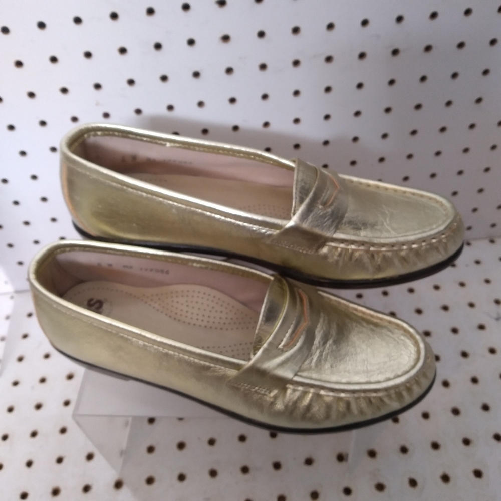SAS Women's Comfort Loafers Leather Shoes Gold Flat Made In USA ๐บ๐ธ Sz 8 - Picture 14 of 15